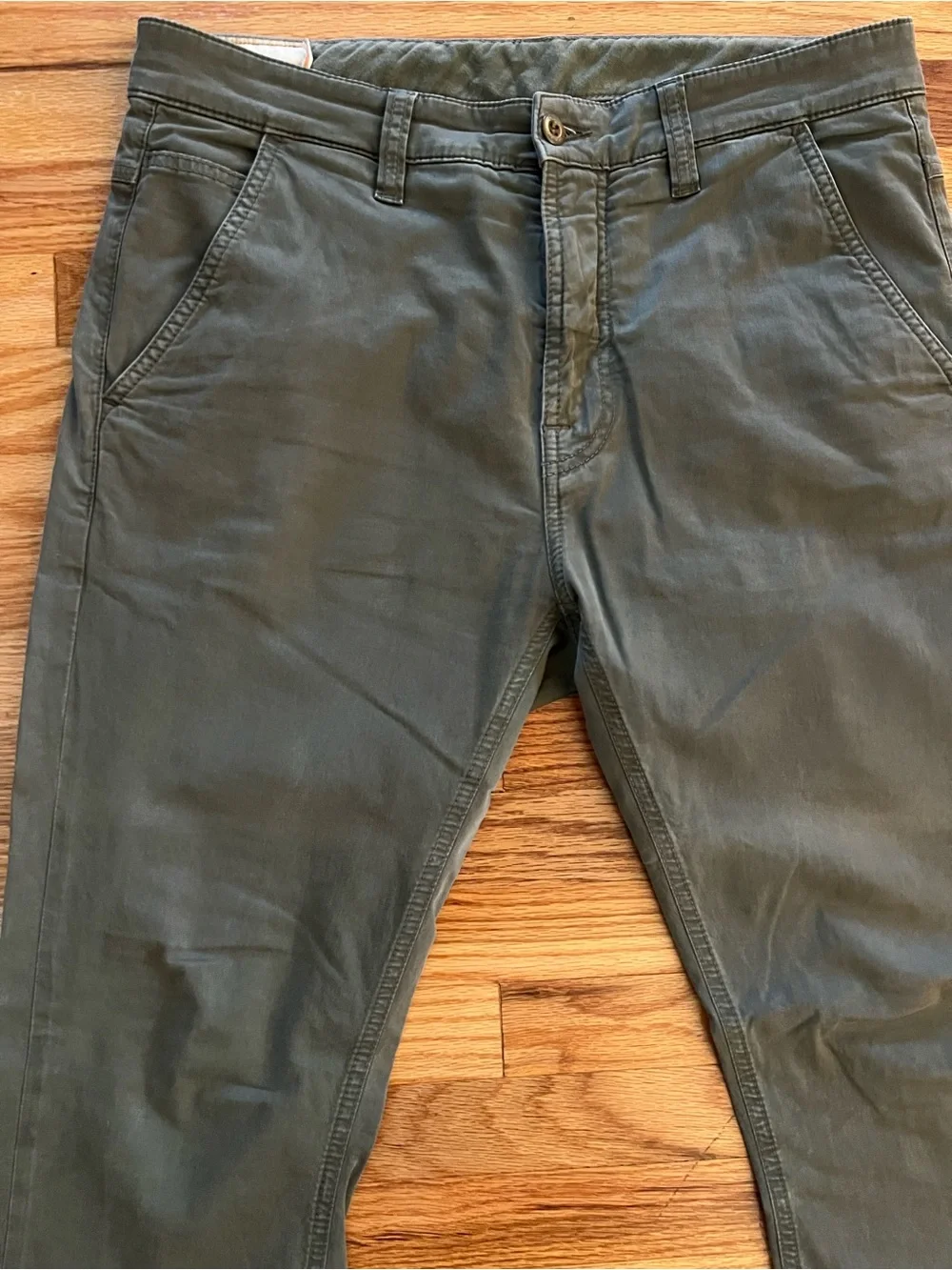 Nudie Jeans Co. - Men’s Olive Slim Straight Pants 32